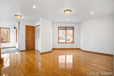 17-web-or-mls-225-beth-st