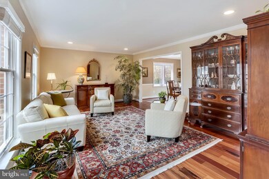 12436 Goldfinch Ct, Potomac, MD 20854 - photo 5