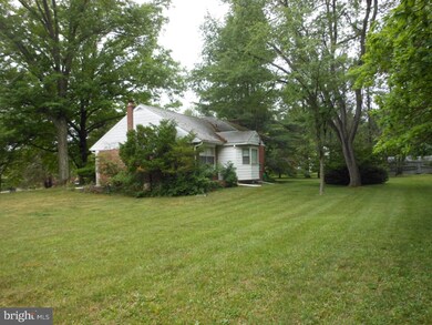 241 Country Rd, Berwyn, PA 19312 - photo 3