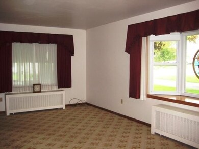 9 Concord St, Schenectady, NY 12302 - photo 3