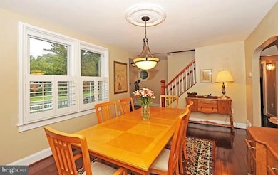 6708 Oak Dr, Alexandria, VA 22306 - photo 4