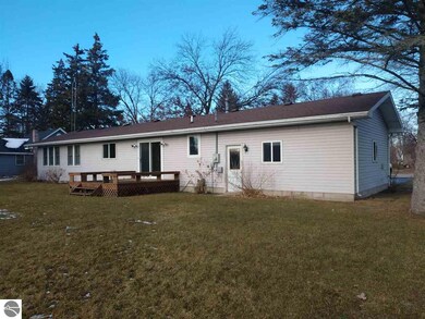 412 E Michigan Ave, Au Gres, MI 48703 - photo 6