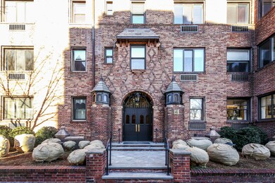 4 Lafayette Ct unit 3C, Greenwich, CT 06830 - photo 2