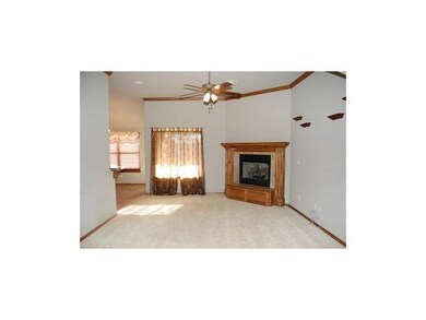 1017 Renita Way, Moore, OK 73160 - photo 5