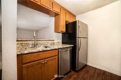 7223 244th St SW unit J11, Edmonds, WA 98026 - photo 7