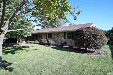 150 Churchill Ln, Lincoln, IL 62656 - photo 3
