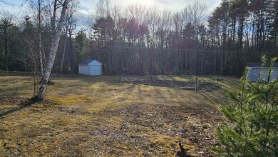 207 Hartshorn Rd, Barnstead, NH 03218 - photo 5