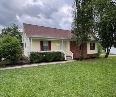 6109 Ebenezer Rd, Greenbrier, TN 37073 - photo 7