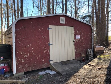 1723 Miles Creek Rd, South Hill, VA 23970 - photo 7