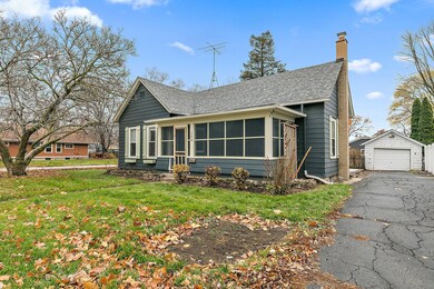 304 S Prairie St, Batavia, IL 60510 - photo 3