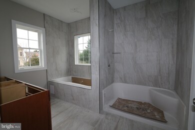 19115 Red Maple Dr, Hagerstown, MD 21742 - photo 2