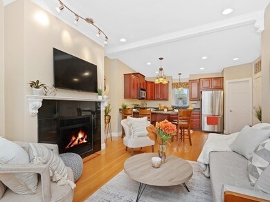 371 Hanover St unit 5, Boston, MA 02113 - photo 6