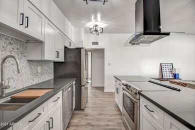 2 KITCHEN 5