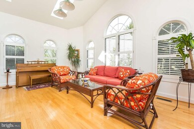 8701 Marburg Manor Dr, Lutherville Timonium, MD 21093 - photo 7