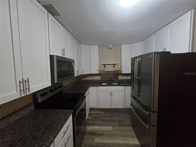 5650 Swift Rd, Sarasota, FL 34231 - photo 3