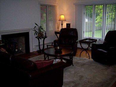 121 Wood St, Bristol, RI 02809 - photo 5