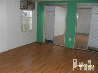 1610 S Eldridge Rd, Newton Grove, NC 28366 - photo 7