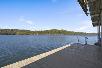 LAKEFRONT LAKE VIEW VACATION RENTAL