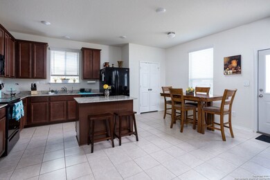 10371 McQueeney, San Antonio, TX 78252 - photo 6