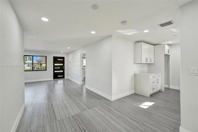 212 SW 11th Ave, Dania, FL 33004 - photo 7