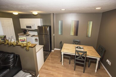 Dining & Kitchen_1