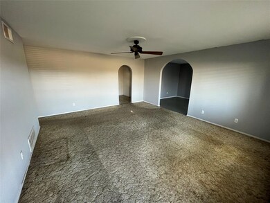 909 N 6th St, Sanger, TX 76266 - photo 4