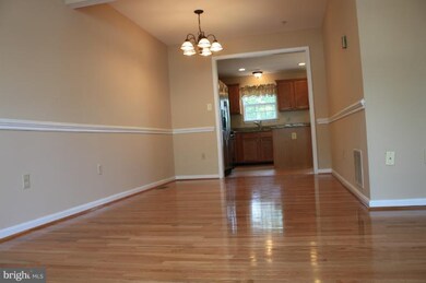 8869 Goose Landing Cir, Columbia, MD 21045 - photo 6