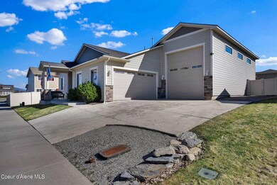 3-web-or-mls-SkyLight - Melissa-06