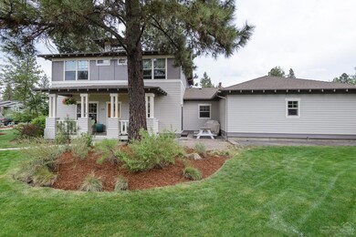 1576 NW Mt Washington Dr, Bend, OR 97701 - photo 2