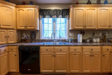 8344 Lancaster Dr, Newburgh, IN 47630 - photo 4