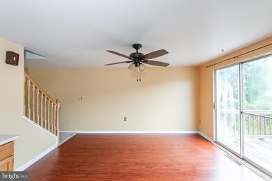 923 Regina Dr, Halethorpe, MD 21227 - photo 6