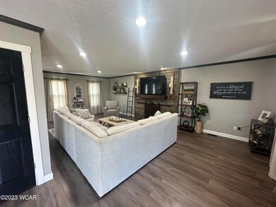 126 Orchard Dr, Lima, OH 45807 - photo 5