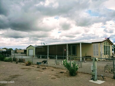 630 W Hagley Loop, Quartzsite, AZ 85346 - photo 2