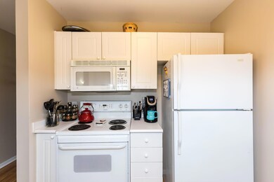 4664 Shalers Dr-07