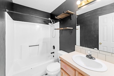 726 Dustin Rd, Salina, KS 67401 - photo 6