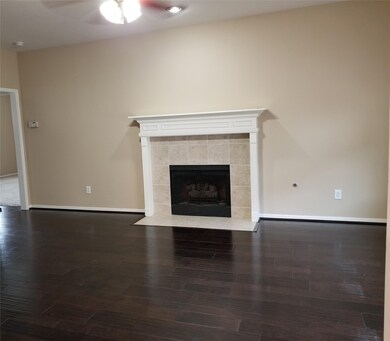 5002 Jolie Dr, Pearland, TX 77584 - photo 6