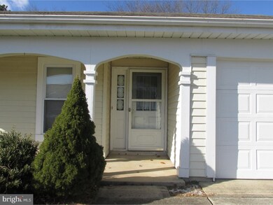 32 Windsor Rd, Southampton, NJ 08088 - photo 2