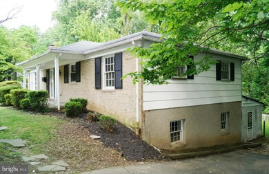 401 S Chapel Gate Ln, Baltimore, MD 21229 - photo 3