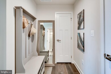 5973 Eaglehead Dr, New Market, MD 21774 - photo 3