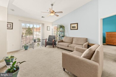 2502 Driftwood Ct unit 3A, Frederick, MD 21702 - photo 4