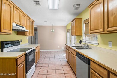 21085 Lawrence Ladner Rd, Kiln, MS 39556 - photo 6