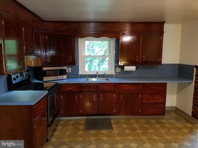 1326 Temple Rd, Pottstown, PA 19465 - photo 6