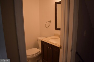 539 Jamestown Ct, Edgewood, MD 21040 - photo 6