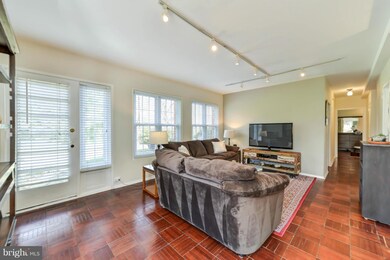 1508 Mount Eagle Place unit 1508, Alexandria, VA 22302 - photo 5