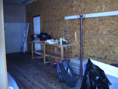 427 N Main St, Archbald, PA 18403 - photo 4