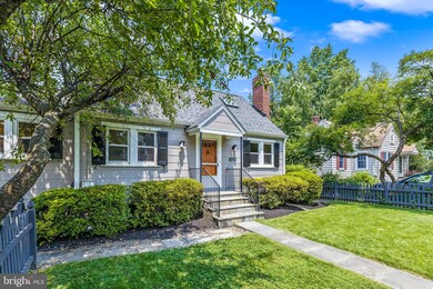 4537 S Chelsea Ln, Bethesda, MD 20814 - photo 2