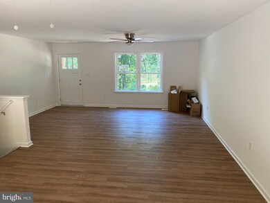 81 White Cedar Ln, Harpers Ferry, WV 25425 - photo 3