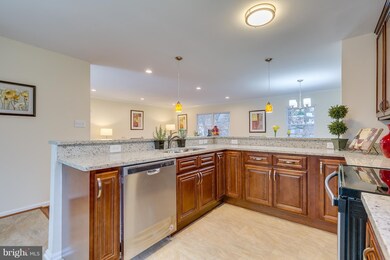 10033 E Franklin Ave, Glenn Dale, MD 20769 - photo 6