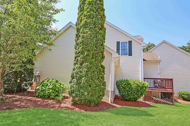 9 Echo Shore Dr unit 13, Merrimack, NH 03054 - photo 3