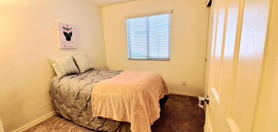 7646 W Heatherbrae Dr, Phoenix, AZ 85033 - photo 4